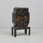 1358 1286 CUPBOARD